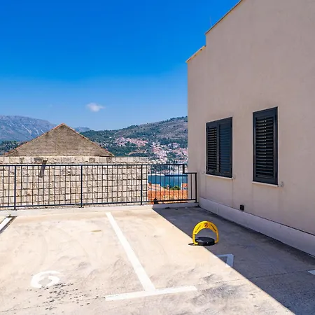 The Panoramic View Penthouse Sweet Petite With Private Parking