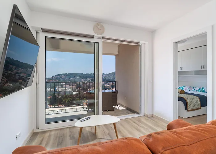 아파트 The Panoramic View Penthouse Sweet Petite With Private Parking