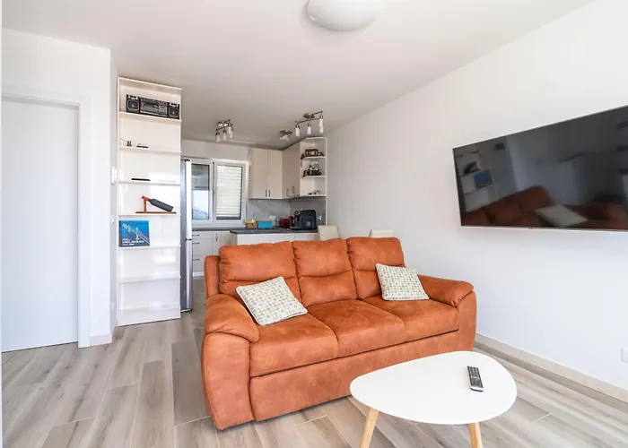 The Panoramic View Penthouse Sweet Petite With Private Parking 아파트 두브로브니크