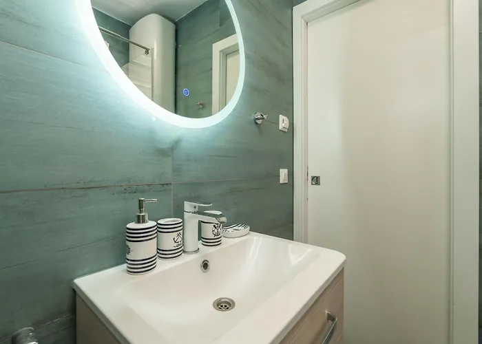 아파트 The Panoramic View Penthouse Sweet Petite With Private Parking *