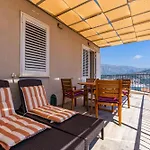 The Panoramic View Penthouse Sweet Petite With Private Parking Apartman