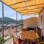 The Panoramic View Penthouse Sweet Petite With Private Parking Apartmán *