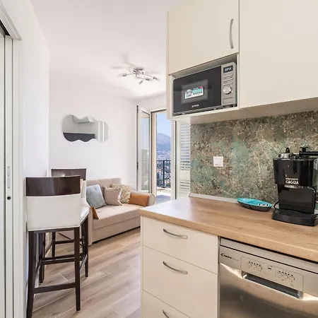 Apartament The Panoramic View Penthouse Sweet Petite *