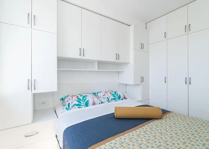 Appartement The Panoramic View Penthouse Sweet Petite With Private Parking