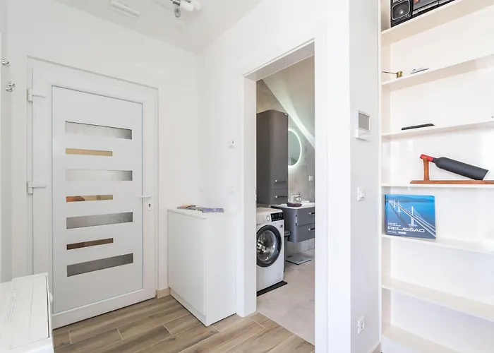 The Panoramic View Penthouse Sweet Petite With Private Parking Appartement Dubrovnik