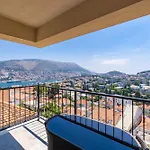 דירה The Panoramic View Penthouse Sweet Petite With Private Parking