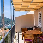 The Panoramic View Penthouse Sweet Petite With Private Parking דוברובניק