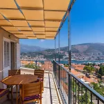 The Panoramic View Penthouse Sweet Petite With Private Parking *
