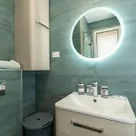 The Panoramic View Penthouse Sweet Petite With Private Parking *
