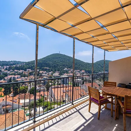 The Panoramic View Penthouse Sweet Petite With Private Parking *