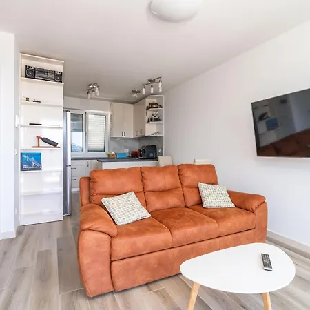 The Panoramic View Penthouse Sweet Petite Апартаменты Дубровник