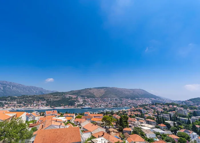 The Panoramic View Penthouse Sweet Petite With Private Parking Dubrovnik