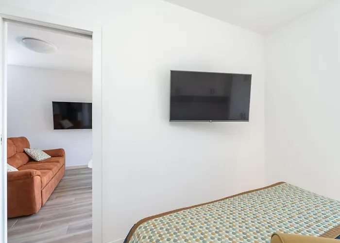 The Panoramic View Penthouse Sweet Petite With Private Parking Apartamento